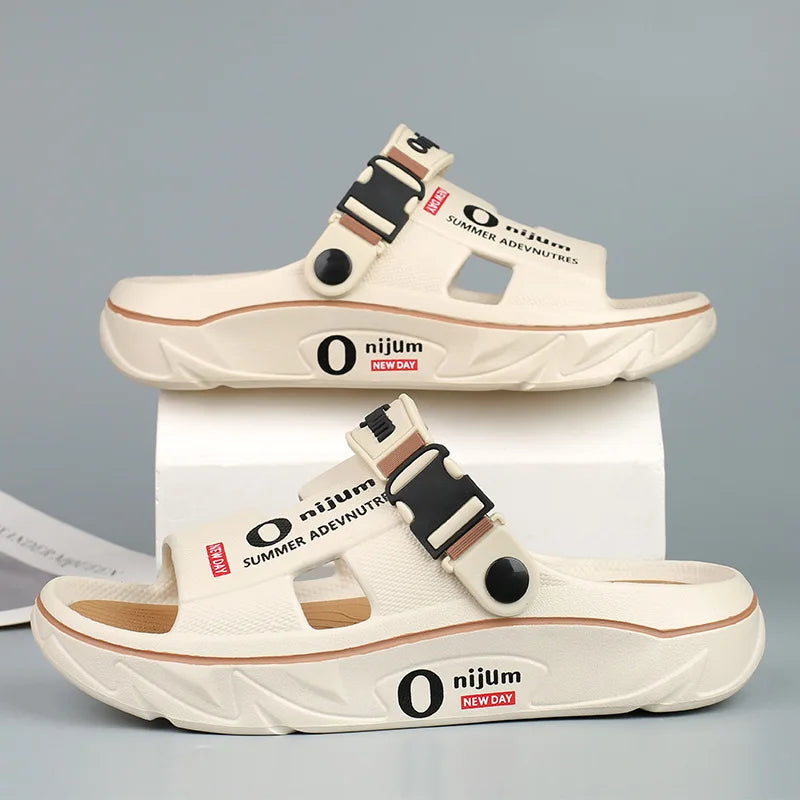 2025 New Men's Slippers Comfortable Soft Mens Beach Shoes Indoor Outdoor Clogs Massage Casual Shoes Non Slip Men Sandals Zapatos