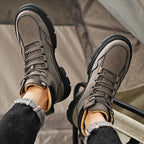 Men's high top shoes for autumn and winter, comfortable and simple design, daily office and outdoor travel shoes