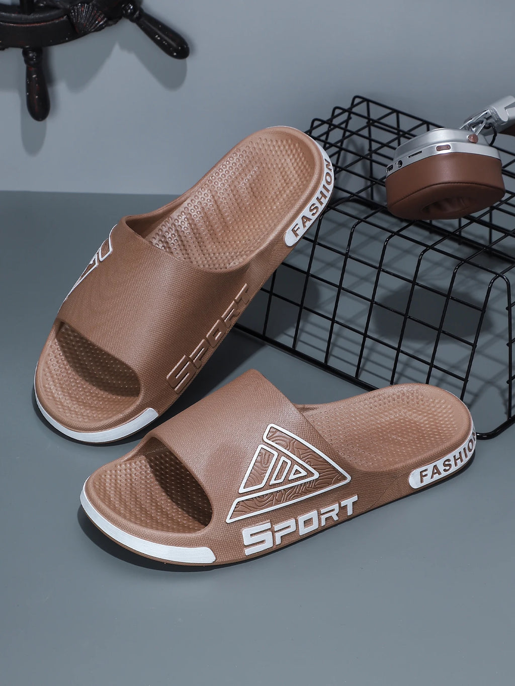 Men's Slippers, Durable for Outdoor Use, Summer Outdoor Wear, Indoor Home, Deodorant, Non-Slip, Bathroom Bathing, Thick-Soled Sandals for Men