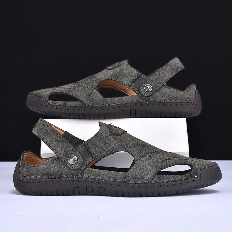 New Handmade Summer Sandals Men Breathable Leather Shoes Man Outdoor Men Sandals Antiskid Beach Sandals Hollow Shoes Fashion