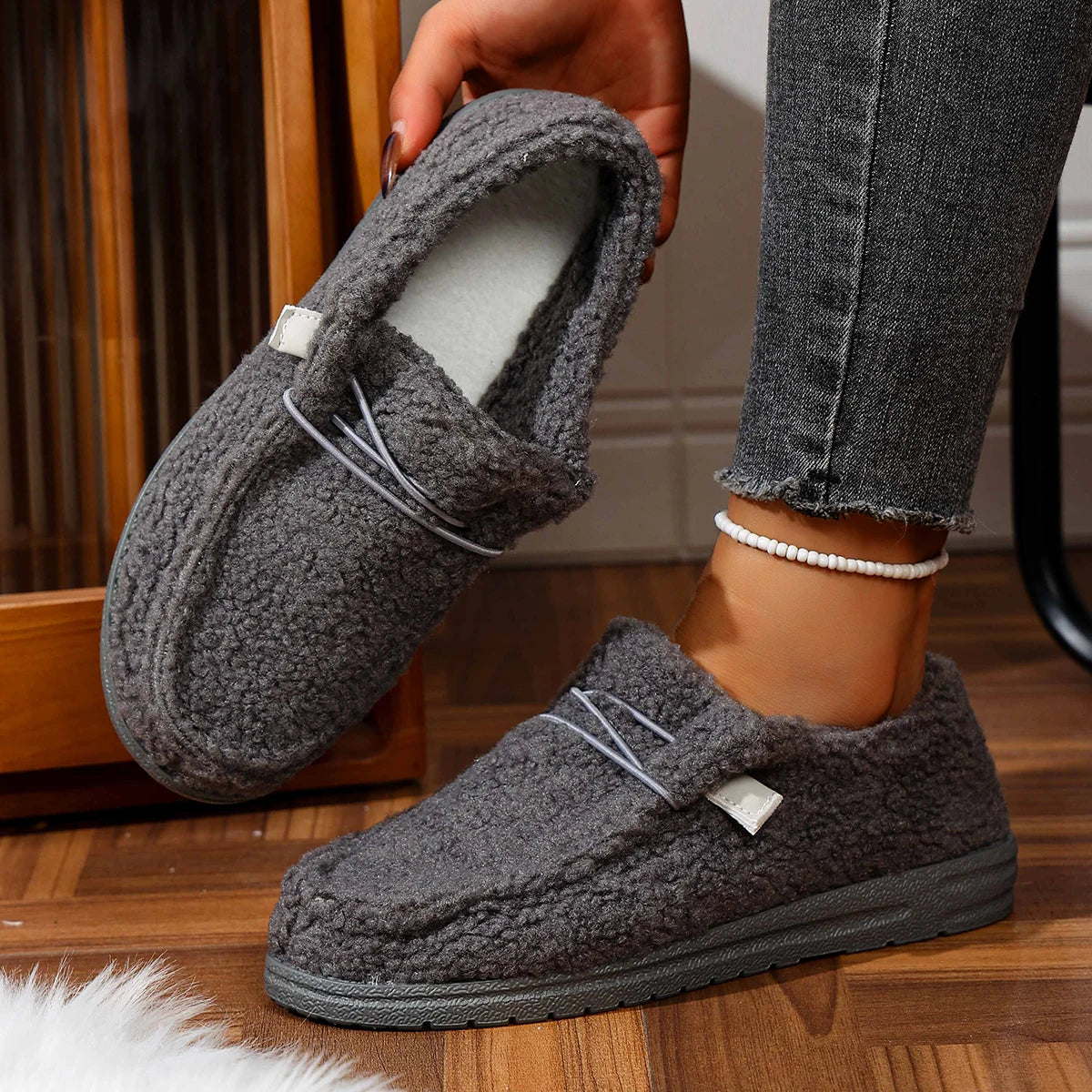Women Flats Boots 2025 New Fashion Winter Warm Plush Shoes Casual Comfortable Thick Bottom Flats Boots Women Shoes for Women