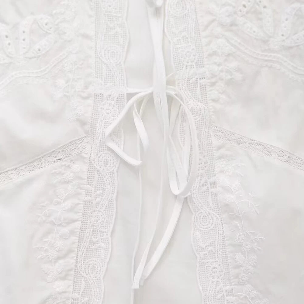 Women's Lace Embroidery Blouses, O Neck, Sleeveless, Front Tied, Female Shirts, Chic Tops, Fashion