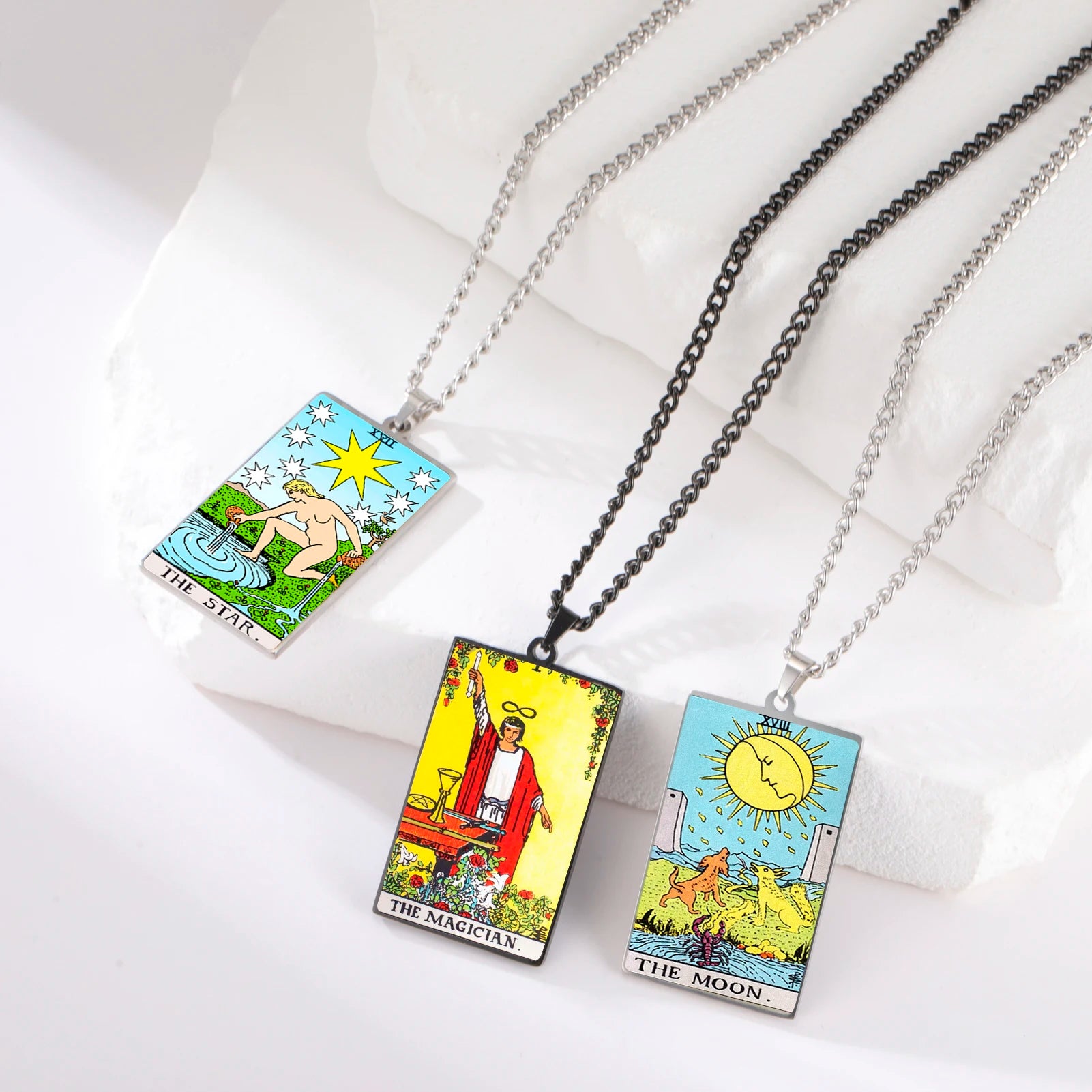 Dawapara 22 Styles Tarot Card Good Luck Amulet Necklace Sun Moon UV Colorful Pendant Stainless Steel Spiritual Jewelry