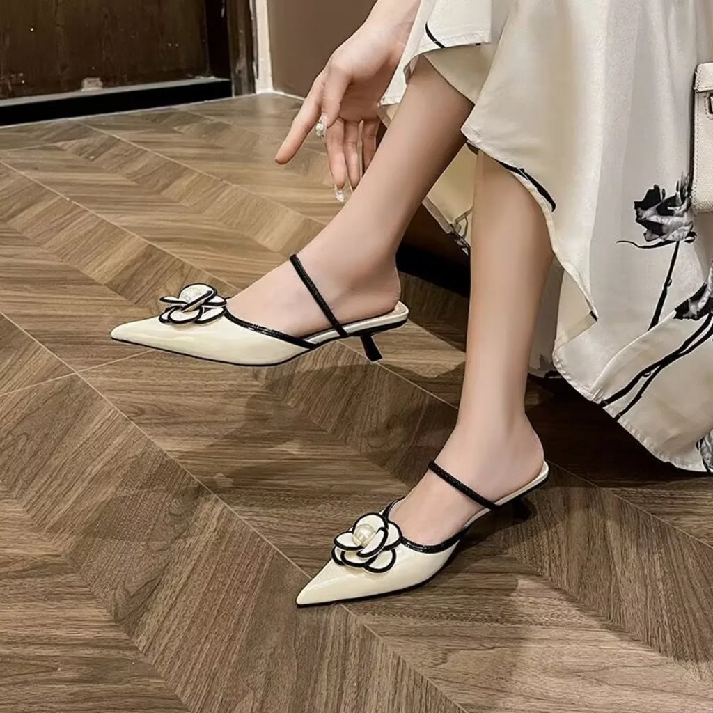 Women's Slippers 2025 Summer Fashion Career Convenience Slippers Flower Decoration Bag Head Large-size Slippers Zapatos Mujer