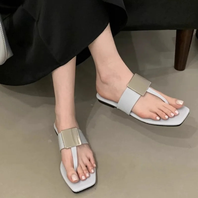 French Versatile Woman Shoe Summer New Round Toe Flat Shoes Fashion Anti Slip Women Flip Flops Simple Soft Soled Women's Sandals