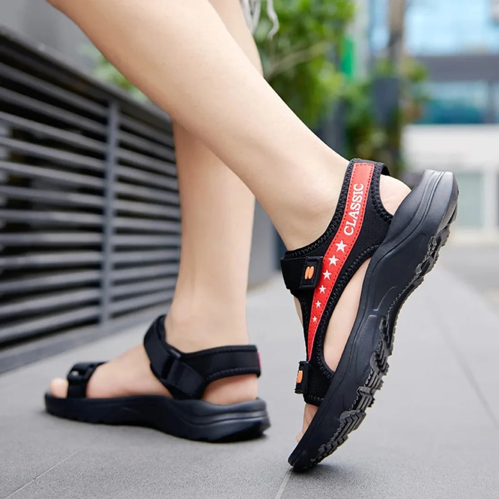 Classic summer sandals for men and women, lightweight and breathable, with Velcro trendy sandals, open-toe sandals