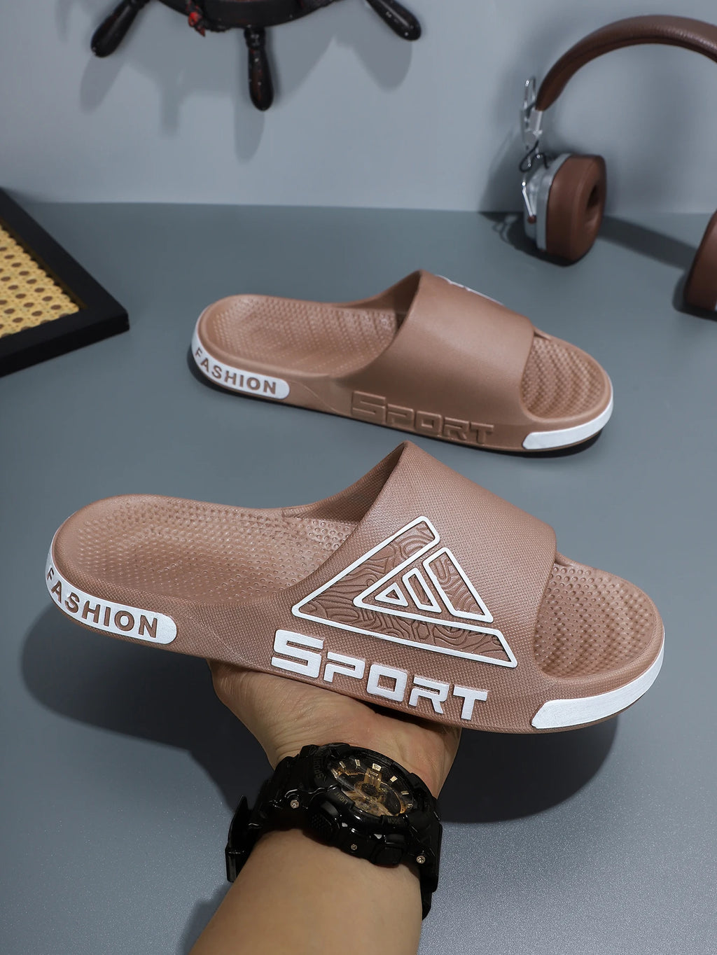 Men's Slippers, Durable for Outdoor Use, Summer Outdoor Wear, Indoor Home, Deodorant, Non-Slip, Bathroom Bathing, Thick-Soled Sandals for Men