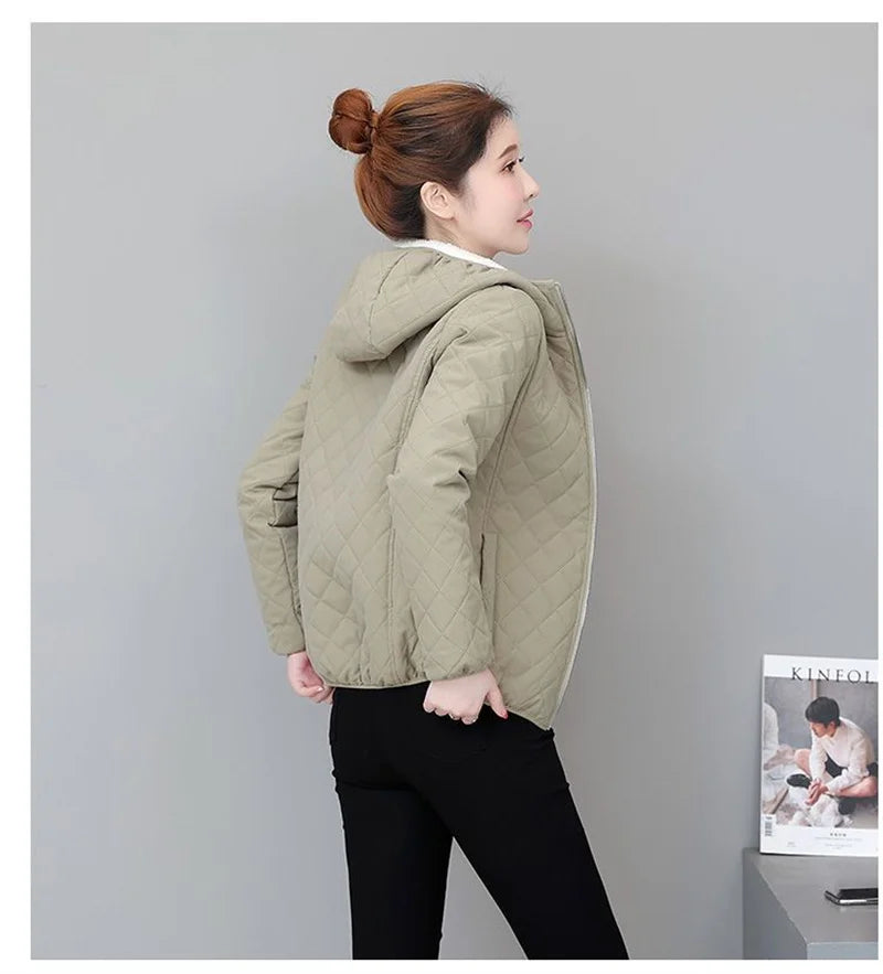 Winter Lambswool Coat 2025 Small Cotton-Padded Coat Women's Short Parkas Warm Cotton Jacket Joker Hooded Outwear Ladies Overwear
