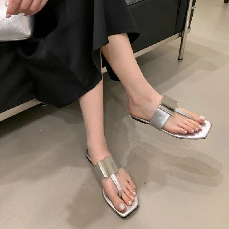 French Versatile Woman Shoe Summer New Round Toe Flat Shoes Fashion Anti Slip Women Flip Flops Simple Soft Soled Women's Sandals