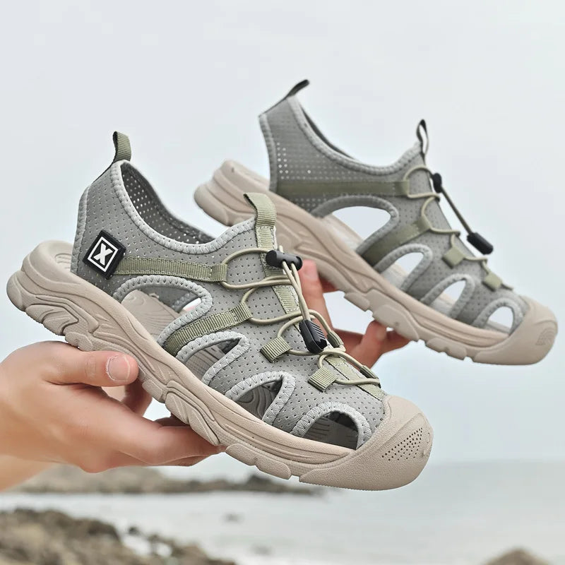 Handmade Sandals Men Breathable Summer Shoes Man Outdoor Men Sandals Antiskid Beach Sandals Hollow Shoes Collision Avoidance