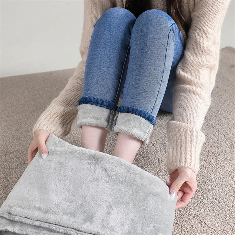 New Winter Women Snow Thermal Fleece Skinny Jeans Casual Lady Warm Velvet Thick Pencil Pants Female Basic Fleece Denim Trousers