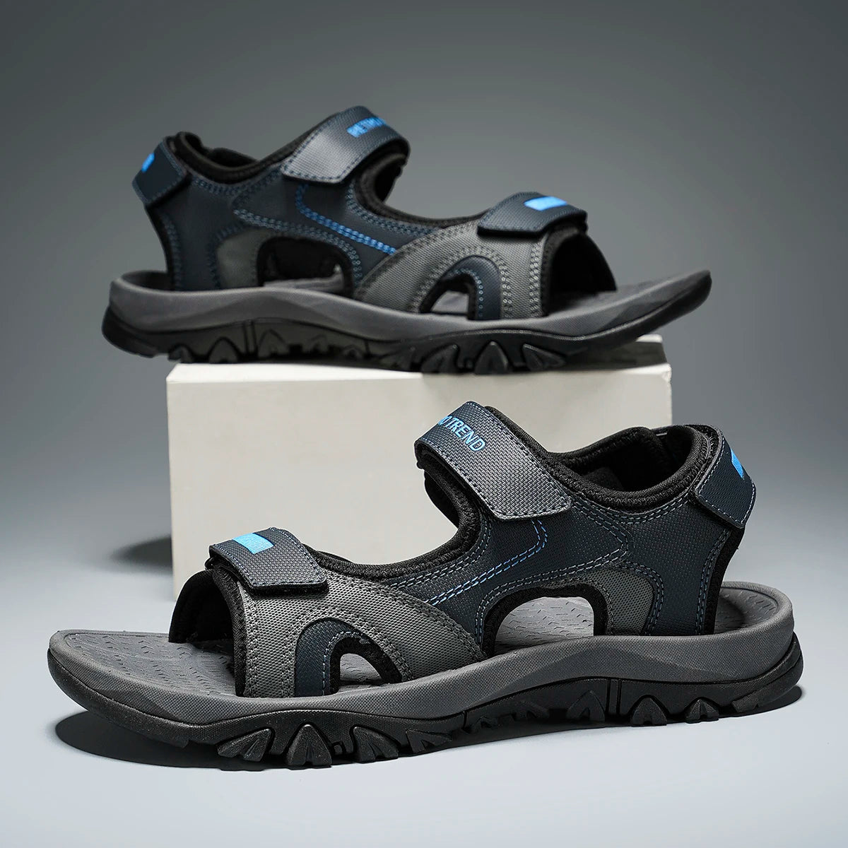 Summer New Sandals Men's Water Beach Breathable Quick Drying Shoes Comfortable Flat Bottom Non slip Sandals Driving Shoes