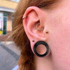 Doearko 2PCS Classic hollow spiral gauges Ear Plugs Tunnels Stainless Steel Ear Gauges Body Piercing Jewelry for women/men