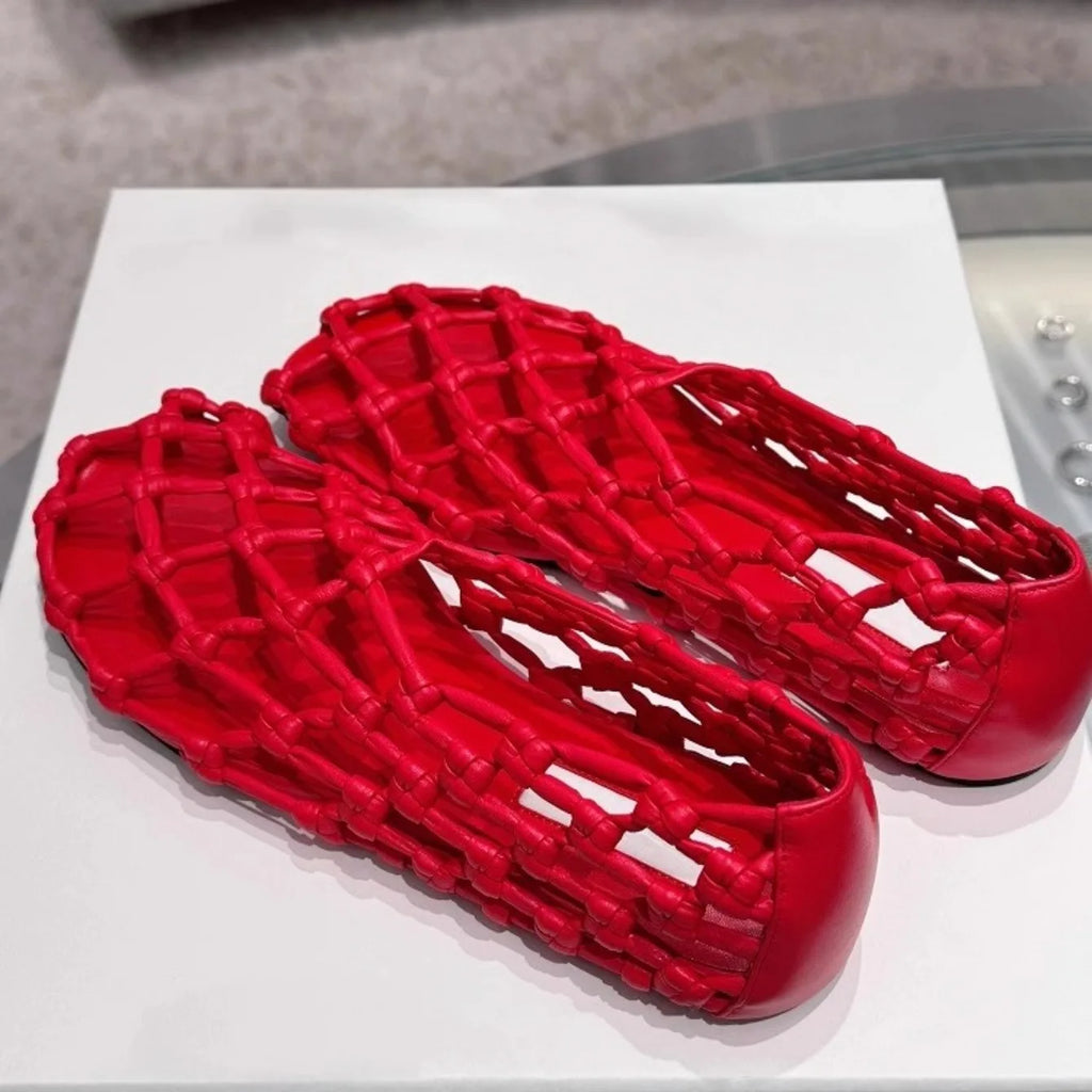 Women Sandals Luxury Brand Designer Flat Sandals for Women Fashion Woven Hollow Loafers Summer 2025 Comfort Beach Casual Shoes