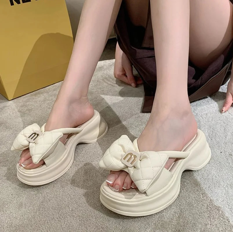 Women Slippers 2025 Summer Casual Shoes Versatile Thick Sole Women flip flop Outwear Bow Beach Slippers Sexy Slides tongs femme