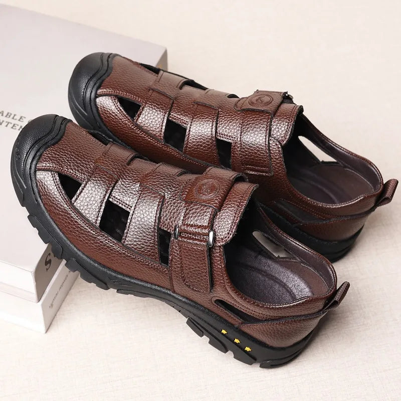 Man’s Sandals breathable comfort summer slippers beach Muller outdoor anti slip shoes youth casual fashion Hollow shoes