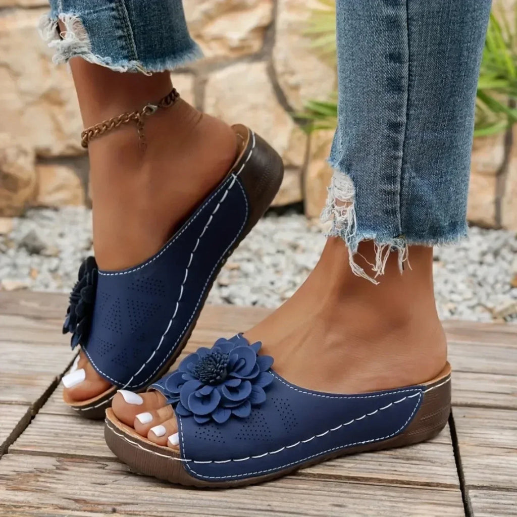 Women Slippers Elegant Low Platform Slippers Fashion Slides Sandals Women Casual Wedges Shoes Women Summer Soft Heels Sandals