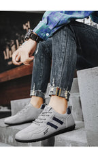 Mens Shoes 2025 New Casual Flats Man's Spring Driving Flats Breathable Sport Fashion Sneakers Lightweight Loafers for Male