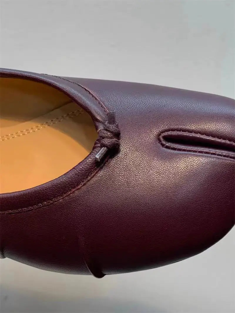 Women Flat Ballet Shoes Tabi Toe-shaped Single Flats Female Pig Hoof Leisure Shoes Soft Mocassins Femmes Casual Shoes Woman