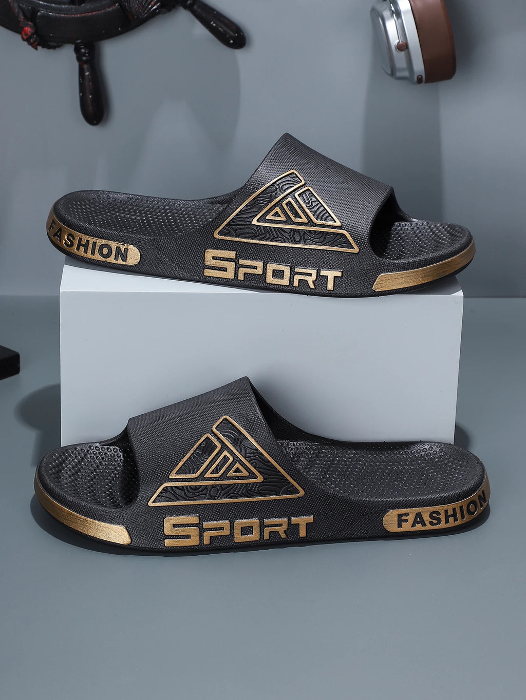 Men's Slippers, Durable for Outdoor Use, Summer Outdoor Wear, Indoor Home, Deodorant, Non-Slip, Bathroom Bathing, Thick-Soled Sandals for Men