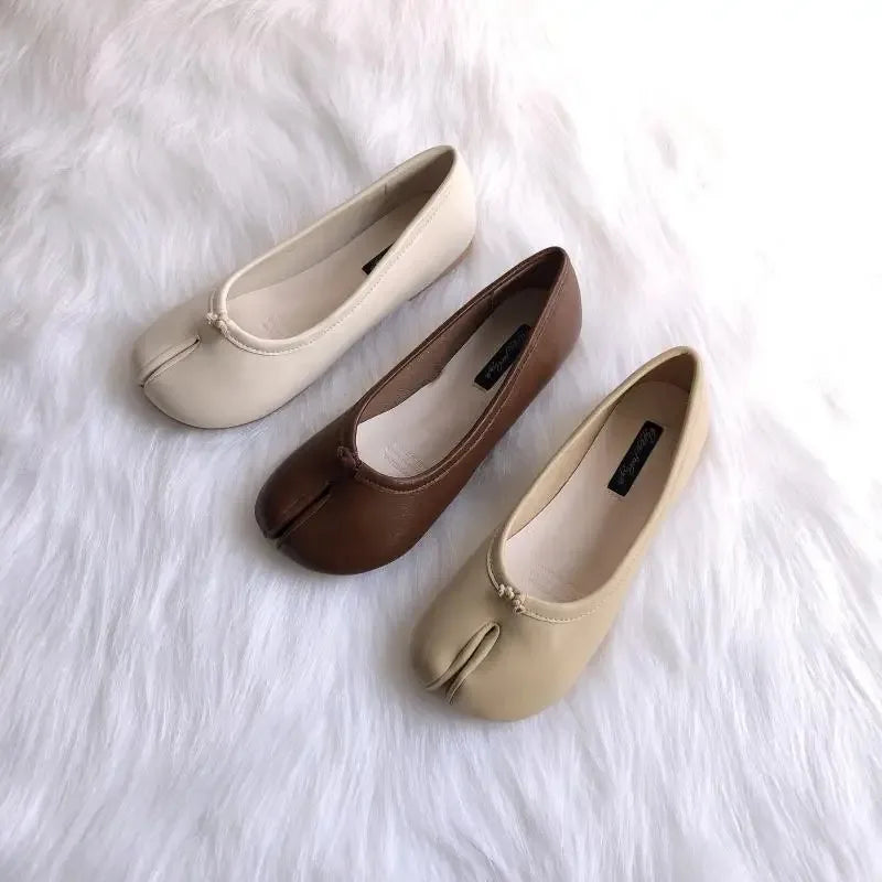 Flat Shoes Woman Microfiber Leather Comfy Flats Split Toe Slippers Soft Bottom Loafers Brief Ladies Trotter Moccasins 2025 ﻿