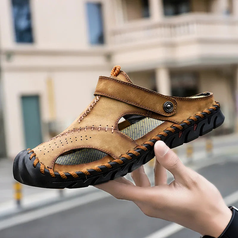 2023 Sandals Summer Men Leather  Classic Men Shoes Slippers Soft Sandals Men Roman Comfortable Outdoor Walking Footwear