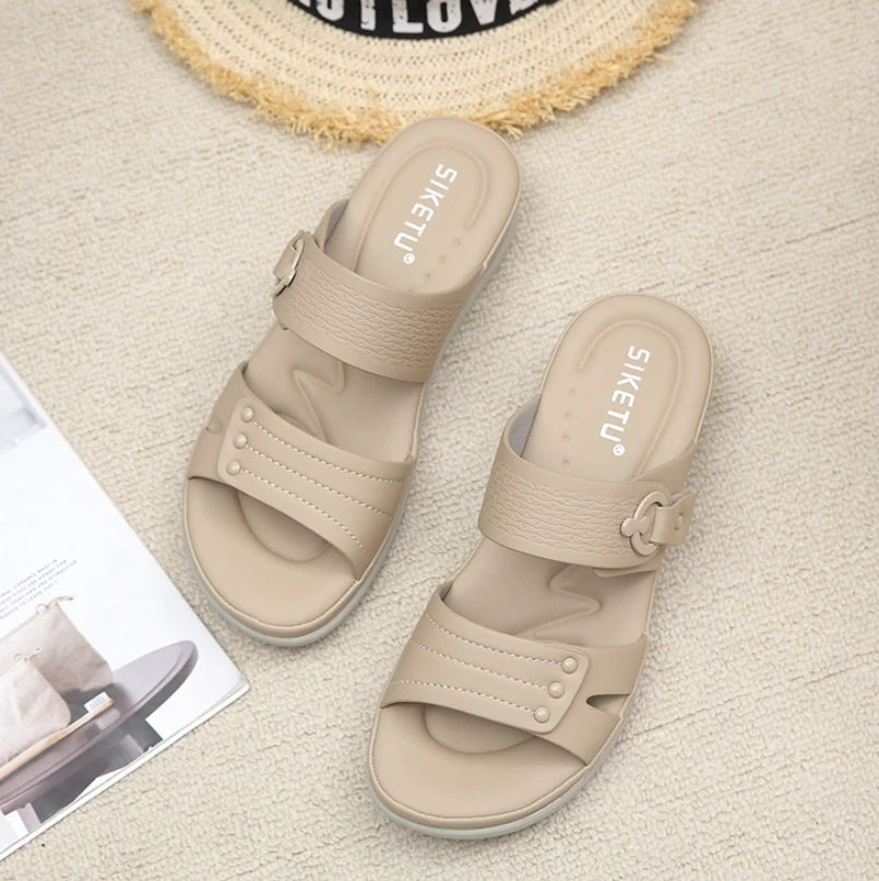 Female Shoes Slippers Soft Big Size Low Platform Summer Clogs Woman Luxury Slides Comfort Beach Designer Scandals Casual