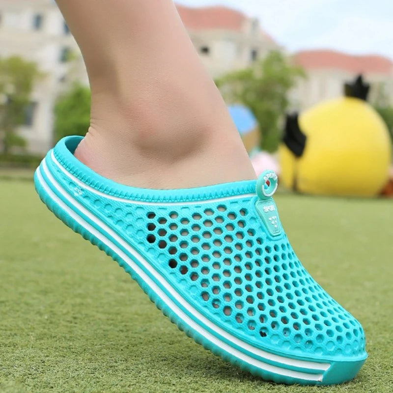 Men's Slippers Hollow Beach Sandals Summer Slip on Clogs Men Casual Shoes Non-slip Size 36-45 Slippers Unisex Outdoor Flip Flops