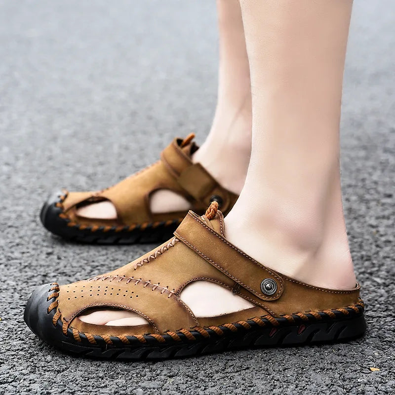 2023 Sandals Summer Men Leather  Classic Men Shoes Slippers Soft Sandals Men Roman Comfortable Outdoor Walking Footwear