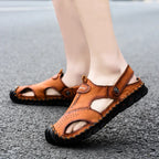 2023 Sandals Summer Men Leather  Classic Men Shoes Slippers Soft Sandals Men Roman Comfortable Outdoor Walking Footwear