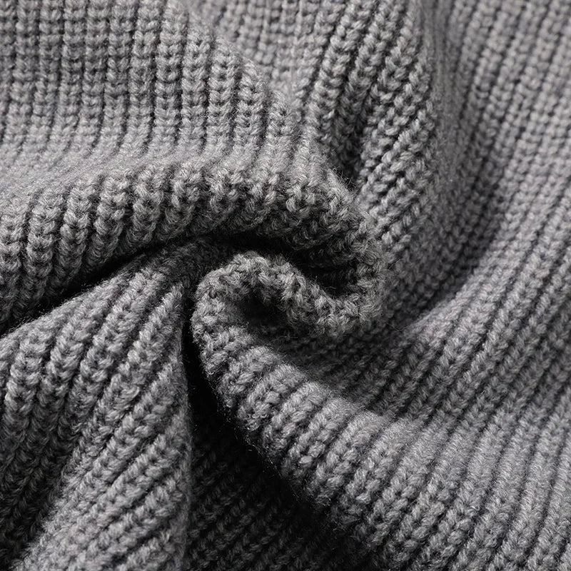 Winter Fashion Trend Outdoor Round Neck Pullover Knitted Sweater Comfortable Versatile Windproof Breathable and Warm Sweater