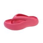 Flip flops for women, with a sense of stepping on poop. Wear non slip sandals and simple ins trendy beach shoes