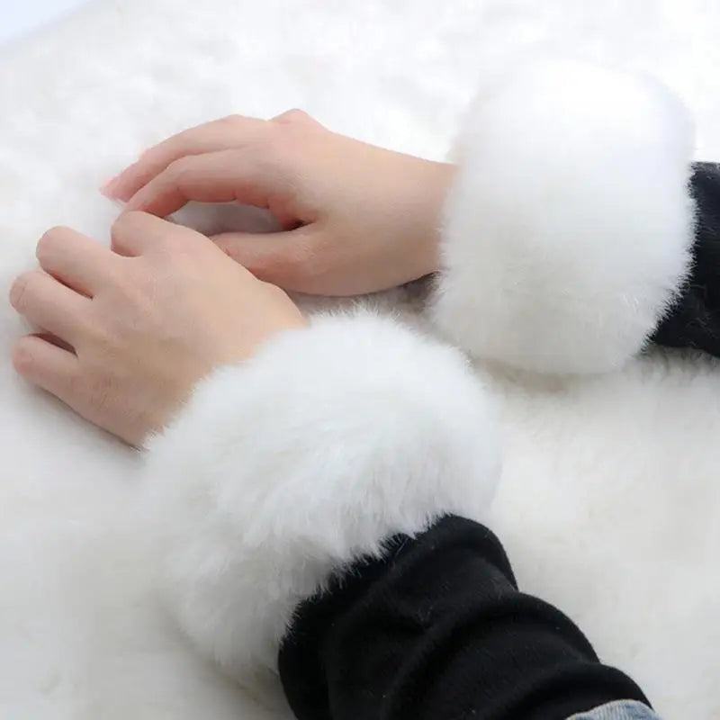 Women Winter Warm Faux Fur Cuff Arm Warmer Soft Elastic Wrist Slap On Cuffs Lady Bracelet Fur Wristband Gloves Sleeves Accessory