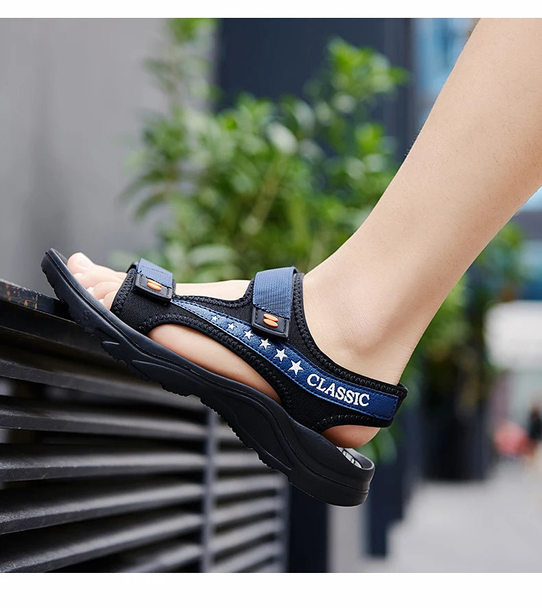 Classic summer sandals for men and women, lightweight and breathable, with Velcro trendy sandals, open-toe sandals