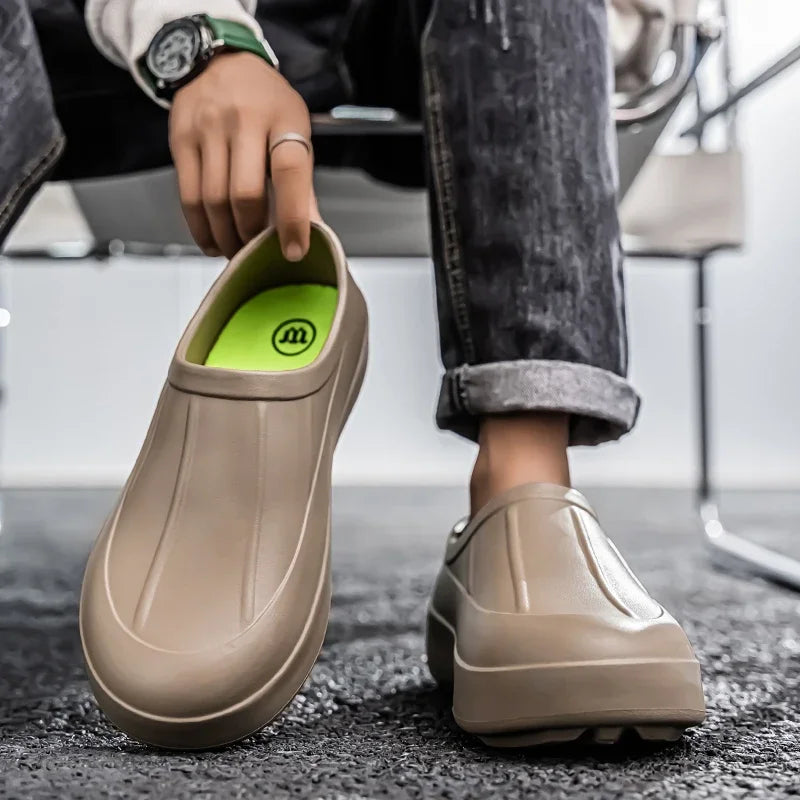 Women's Slippers Are All Season Anti Slip Waterproof Thick Soled Fashionable Simple Rain Boots for Couples Chefs Doctors Nurses