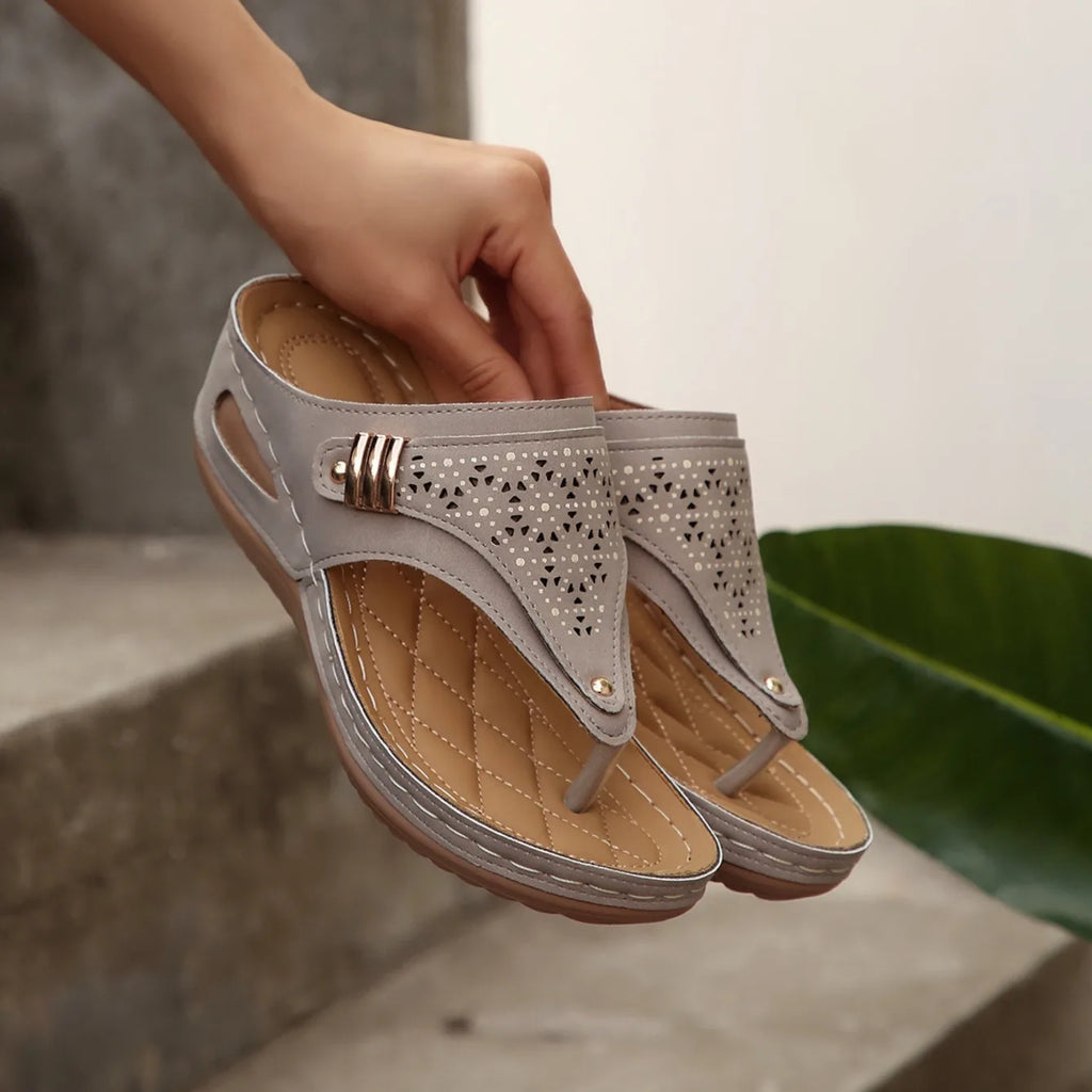 Woman Slippers Leather Non-Slip Soft Platform Shoes Flip Flops Summer Wedge Slippers Lightweight Orthopedic Sandals Slides Women