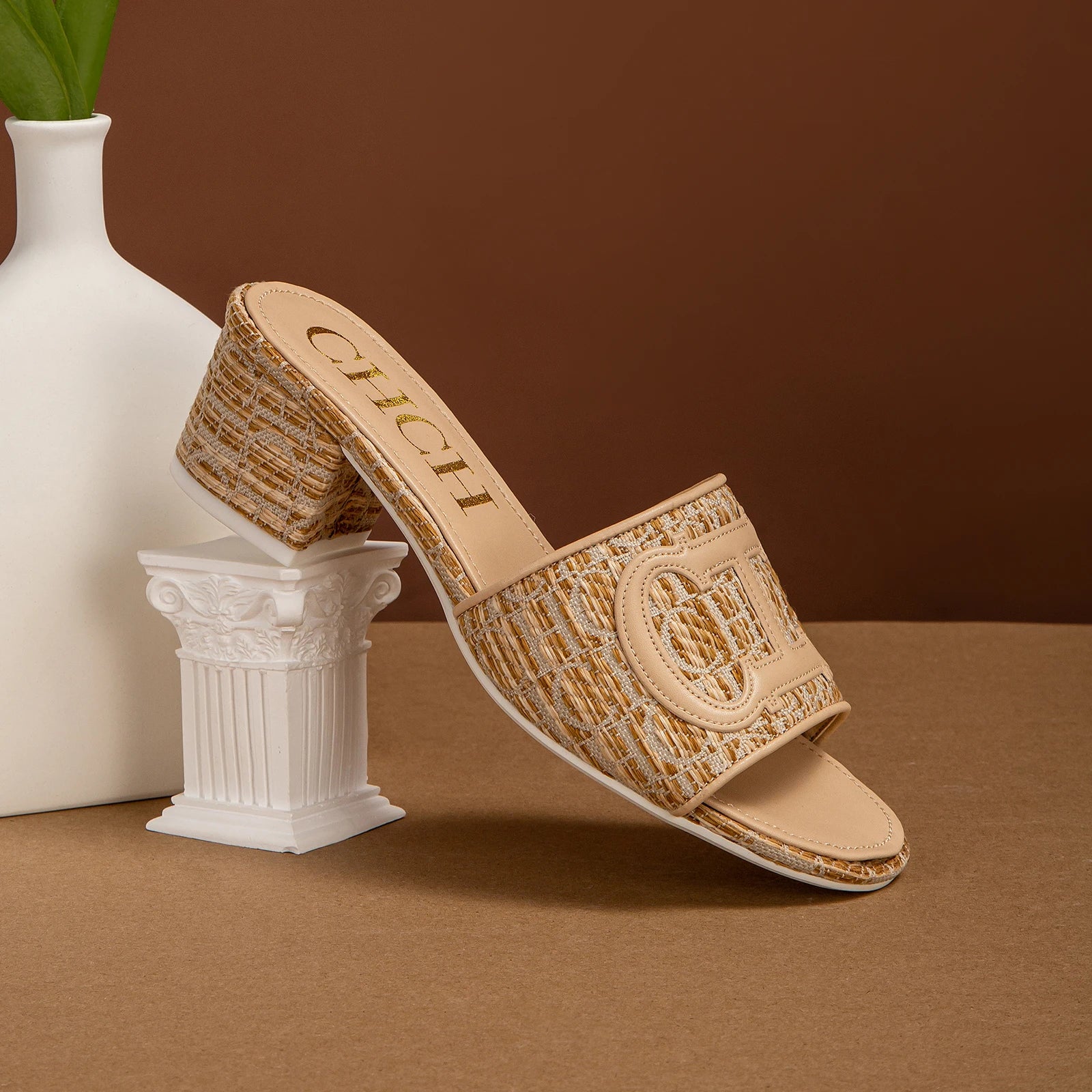 Women's Slippers 2024 New Brand Fabric Low Heel Sandals Outdoor Business Commuter Women's Shoes