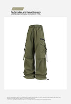 Men's sportswear pants are simple, versatile, retro and fashionable with large pleated pockets for outdoor work