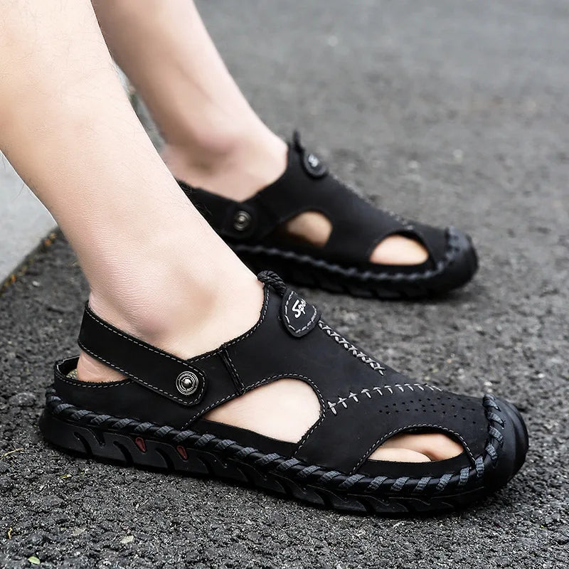 2023 Sandals Summer Men Leather  Classic Men Shoes Slippers Soft Sandals Men Roman Comfortable Outdoor Walking Footwear