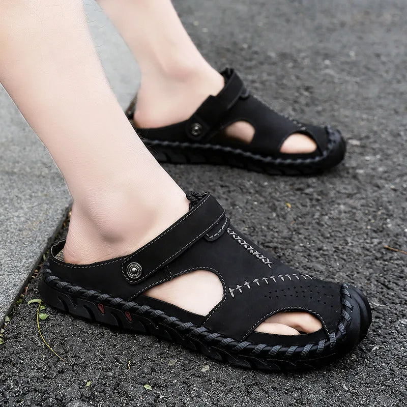 2023 Sandals Summer Men Leather  Classic Men Shoes Slippers Soft Sandals Men Roman Comfortable Outdoor Walking Footwear