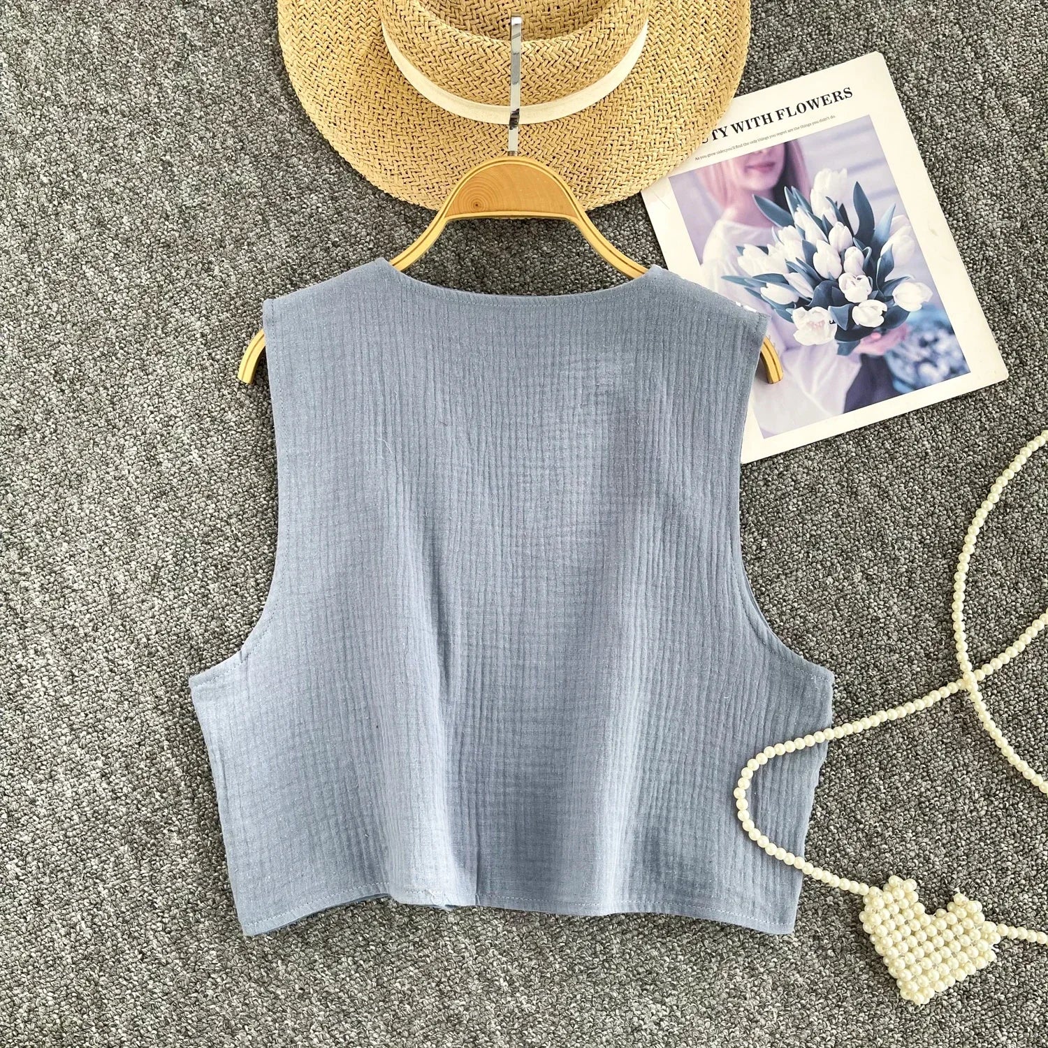 Embroidered Short Vest Woman Fashion Sleeveless Open Stitch Vests Coats Women Fashion Vintage Outerwear