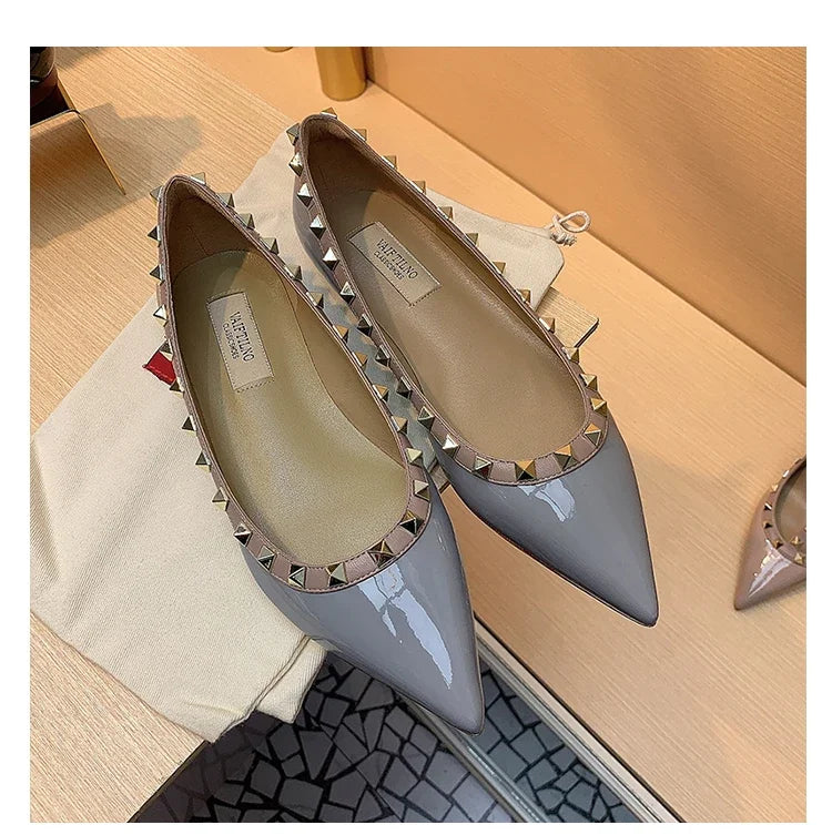 Women's Flat Shoes luxury woman shoes Leather Brand Rivet Flat Shoes Comfortable Casual Outdoor Pointed Toe Shallow Ladies shoes