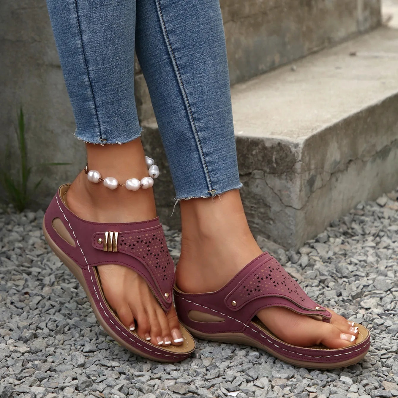 Woman Slippers Leather Non-Slip Soft Platform Shoes Flip Flops Summer Wedge Slippers Lightweight Orthopedic Sandals Slides Women