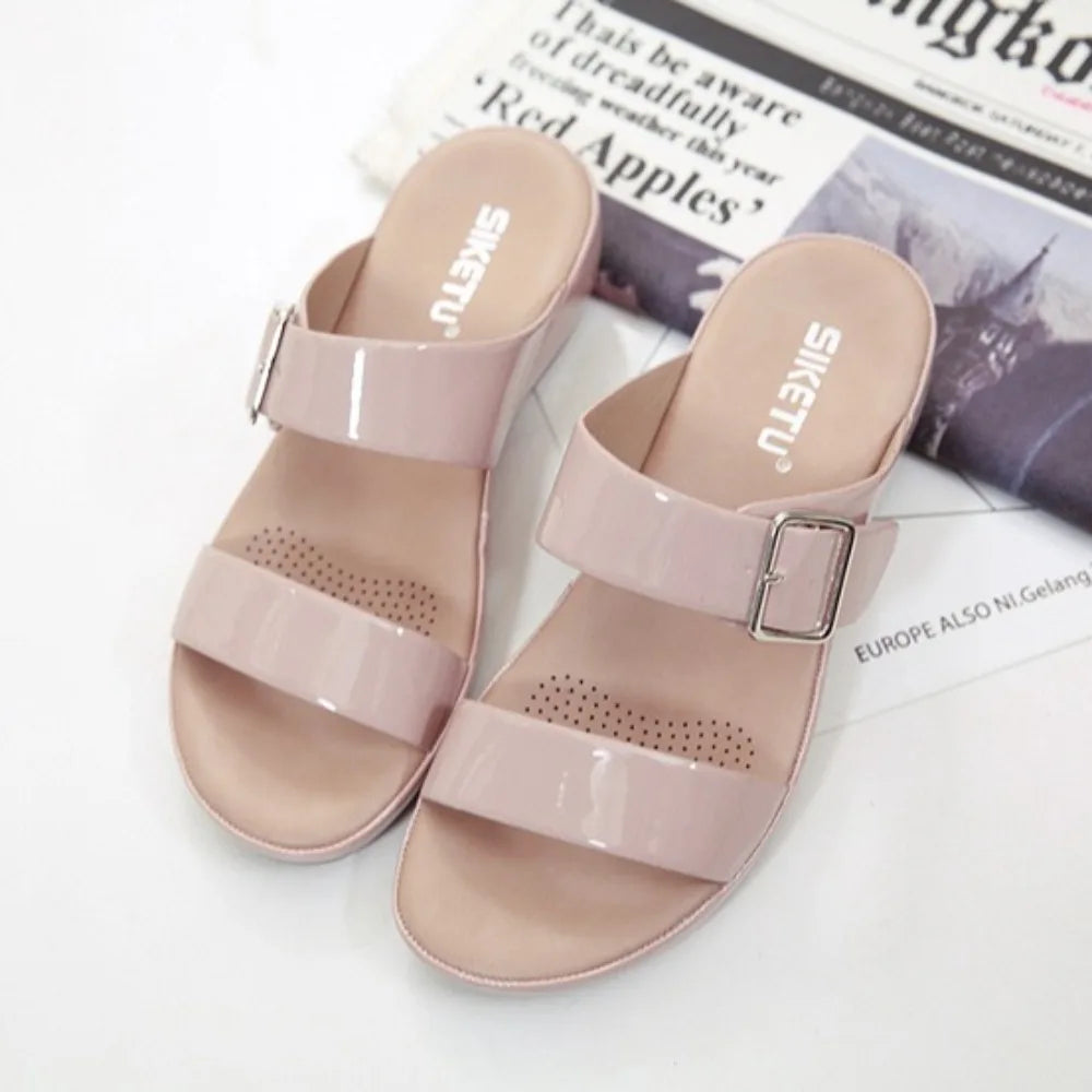 Slippers for Women's 2025 Summer New Lightweight Home Sandals Super Soft and Comfortable Thick Soled Travel Slippers for Women