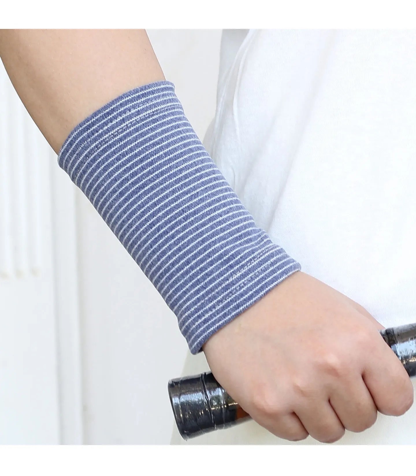 Men's and Women's Arm Warming Covers - Keep Your Hands Warm and Protected for Driving, Cycling, Playing Sports, Running