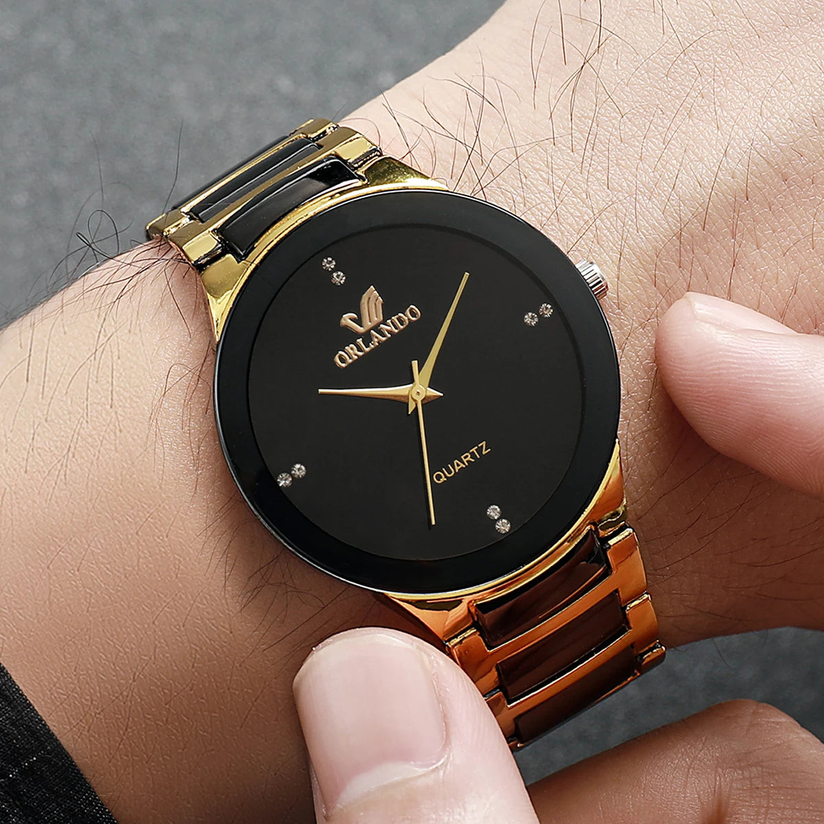 1/2PCS Fashion Couple's Watches Luxury Women Quartz Watch Men Business Watches Black Steel Band Male Analog Quartz Watch