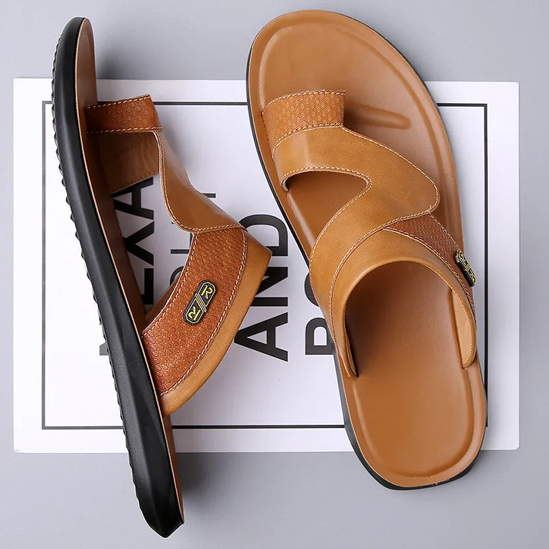 Men Sandals 2025 Summer New Non Slip Breathable Lightweight Soft Sole Beach Shoes Comfortable Fashion Clip Toe Slip on Slippers