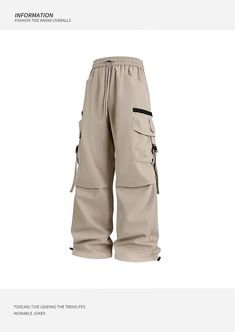Men's sportswear pants are simple, versatile, retro and fashionable with large pleated pockets for outdoor work