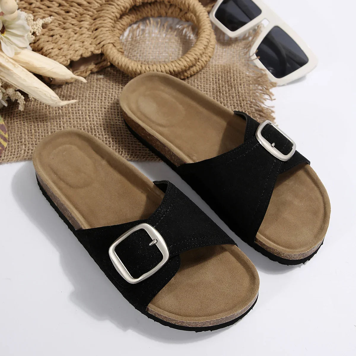 Womens Slippers 2024 European American Summer Non Slip Needle Buckle Flip Flops Big Size 35-43 Women's Sandals Woman Flat Shoes