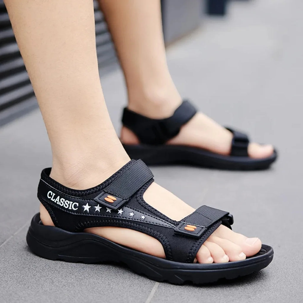 Classic summer sandals for men and women, lightweight and breathable, with Velcro trendy sandals, open-toe sandals